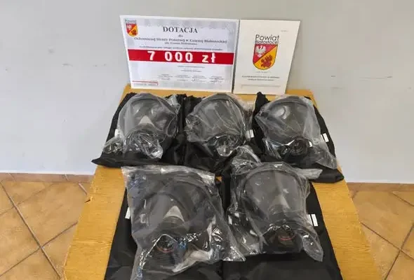 OSP Czarna Białostocka wzbogaciła się o nowe maski do aparatów powietrznych