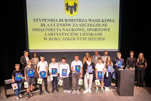 Gala Stypendiów Burmistrza Wasilkowa: 109 uczniów nagrodzonych łączną kwotą 240 tys. zł