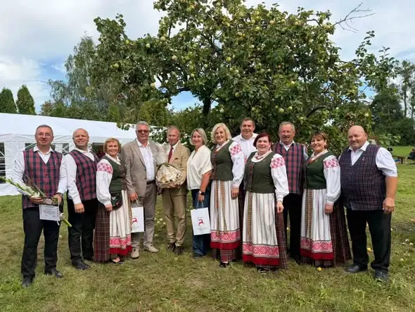 Litewska delegacja z Pagėgiai na dożynkach w Zabłudowie