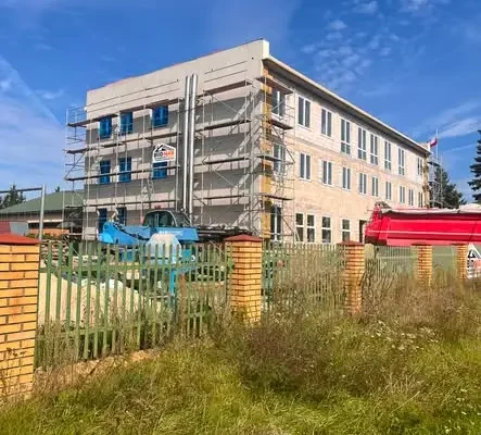Łapy: Ośrodek Szkolenia Straży Pożarnej przechodzi przebudowę w ramach polsko-litewskiego projektu