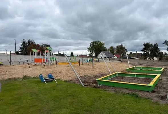 Nowy plac zabaw przy Akademii Malucha w Gminie Michałowo – trwają prace