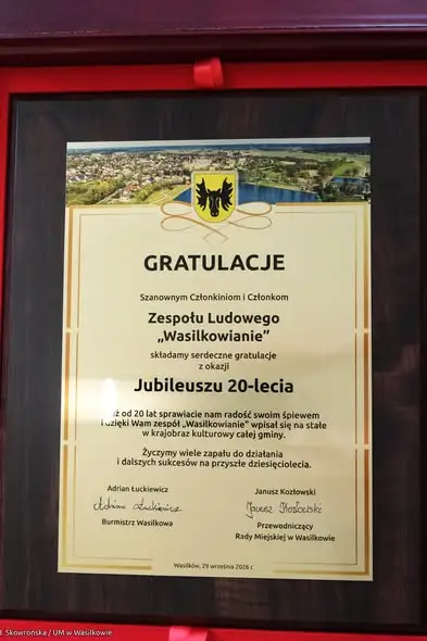 Wasilków: Jubileusze PTTK i Zespołu „Wasilkowianie” na sesji Rady Miejskiej