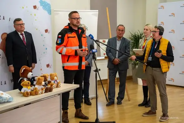 7 tysięcy pluszaków od harcerzy i mieszkańców Białegostoku trafi do podlaskich karetek