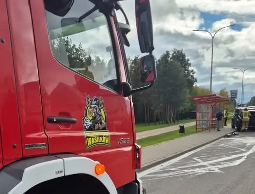 Kolizja dwóch samochodów na ul. Białostockiej w Wasilkowie