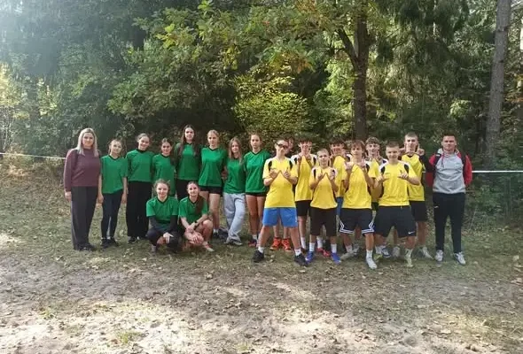 Podlaskie sztafety przełajowe: chłopcy 9., dziewczęta 13. w finale województwa