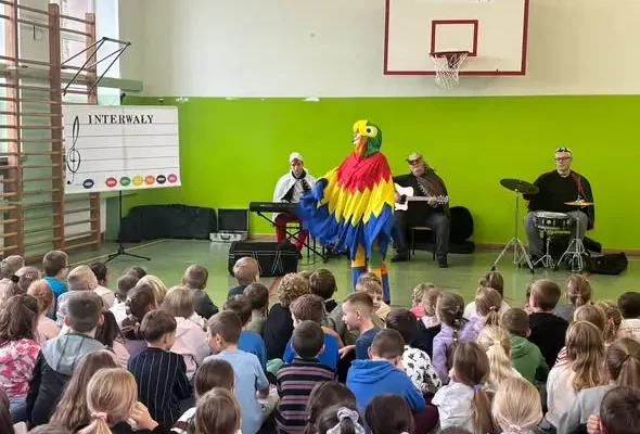Muzyczne interwały w szkole – uczniowie klas 1-3 na audycji Arte-Muza