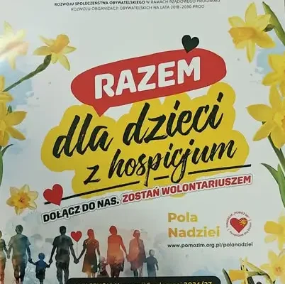 Wolontariusze zasadzili żonkile i rozpoczęli nowy etap współpracy z Fundacją „Pomóż Im”
