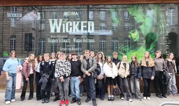 Siódmoklasiści z Warszawy w Muzeum Narodowym i na musicalu „Wicked”