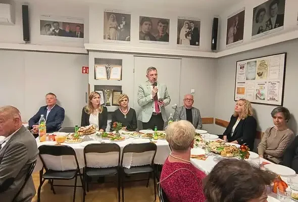 Dzień Seniora w Ogrodniczkach i Ciasnem – międzypokoleniowe święto z uśmiechem