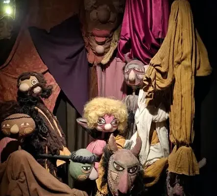 Czwartoklasiści odkrywali teatralne kulisy w Białymstoku